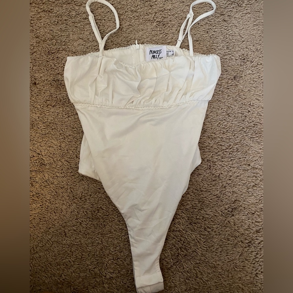 Princess Polly white bodysuit size 6